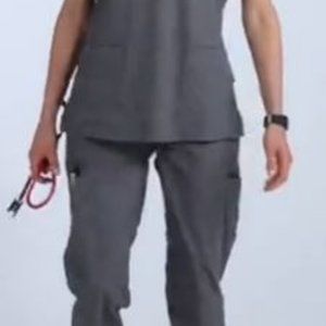 Vince Camuto Scrubs (grey)